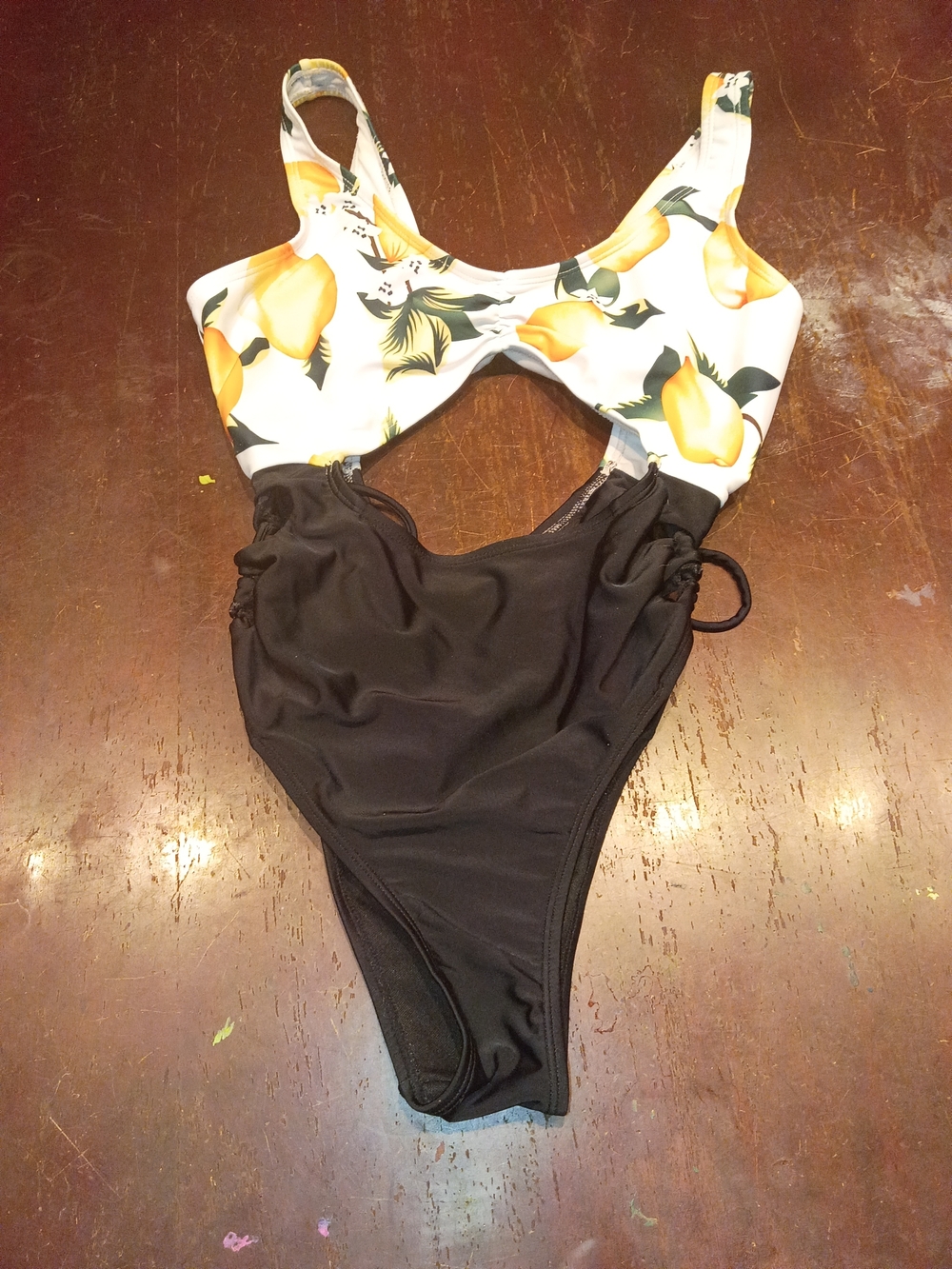 No Boundaries Lemon Print Cutout One-Piece Swimsuit - Yellow & Black